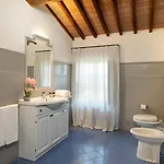Le Beringhe 30, Emma *